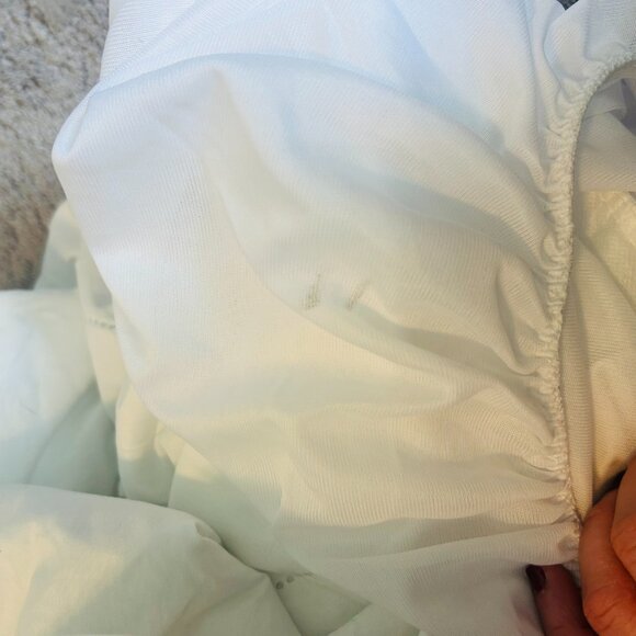 Room Essentials King Size Mattress Pad Quilted Machine Washable Bedding Target - Picture 5 of 6